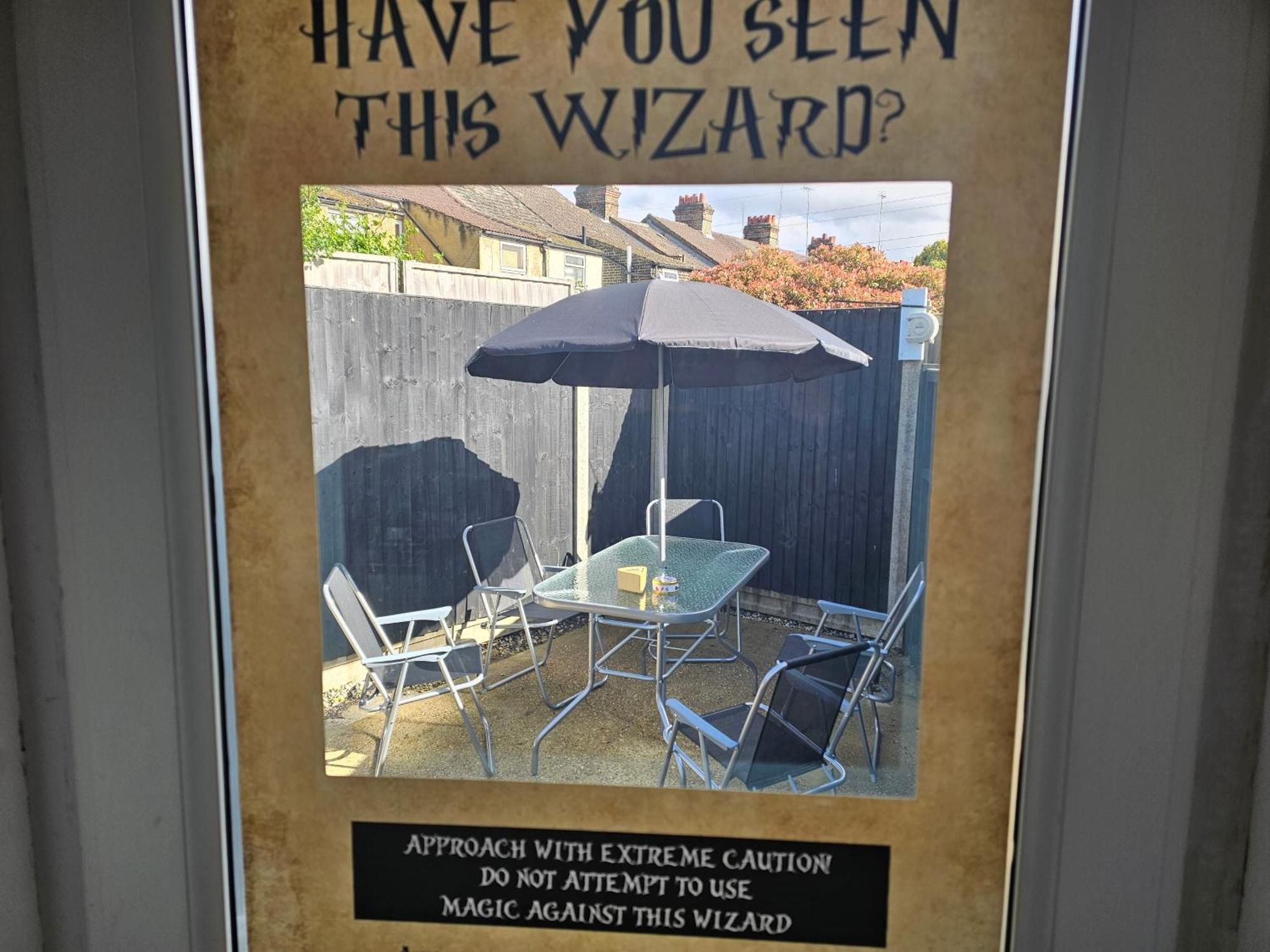 Magical Harry Potter Themed Home In Watford - Free Off-Street Parking Dış mekan fotoğraf